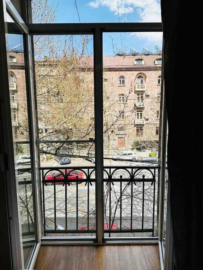 City Center Apartment On Sayat Nova Street Erivan Dış mekan fotoğraf